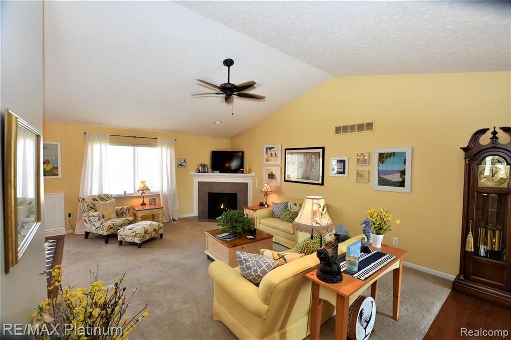 104 Sedum Howell, MI 48843 - Photo 2 of 33 Gallery Image 2