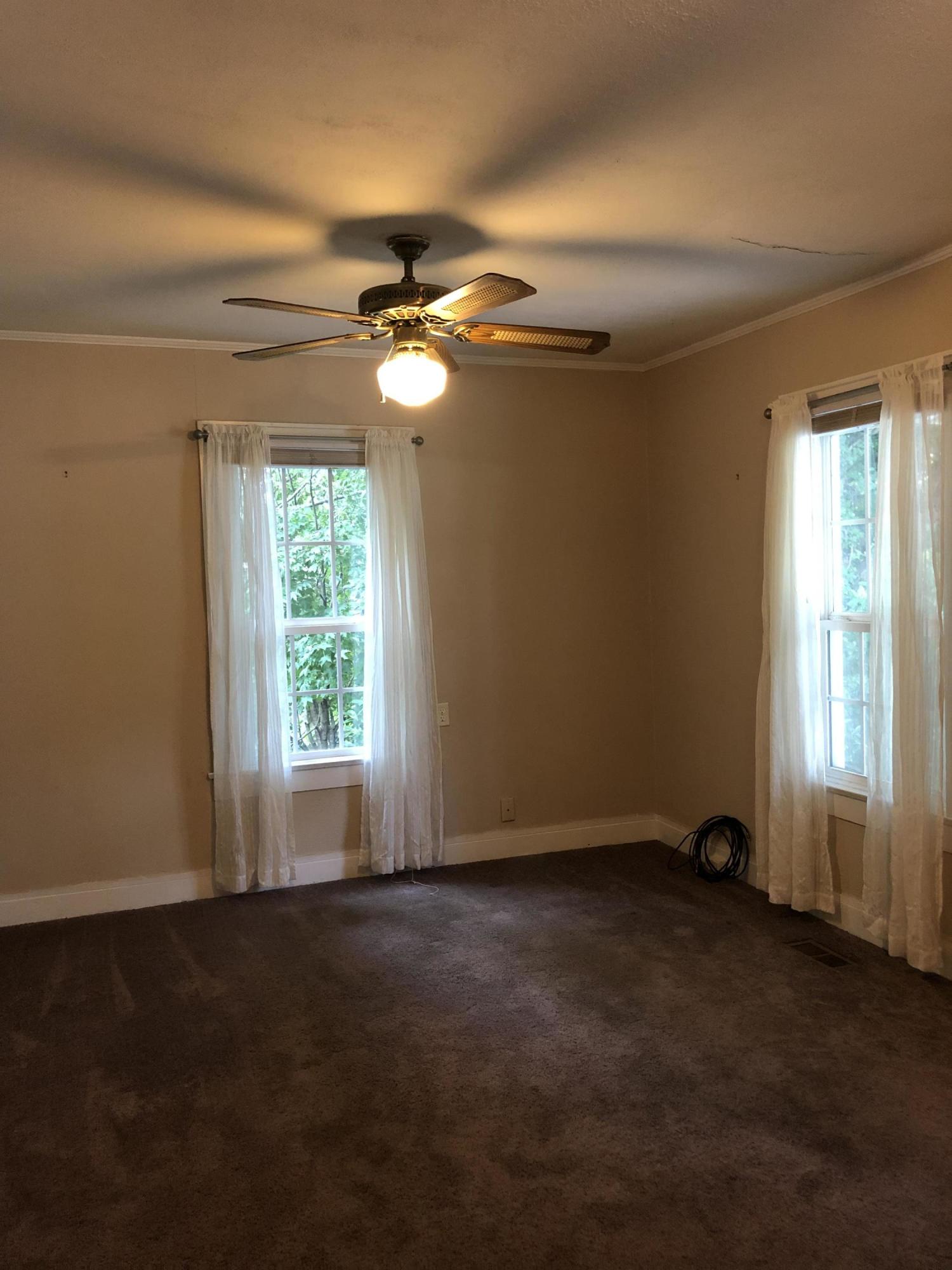 207 South Everett High Road Maryville, TN 37804 - Photo 4 of 29 living room