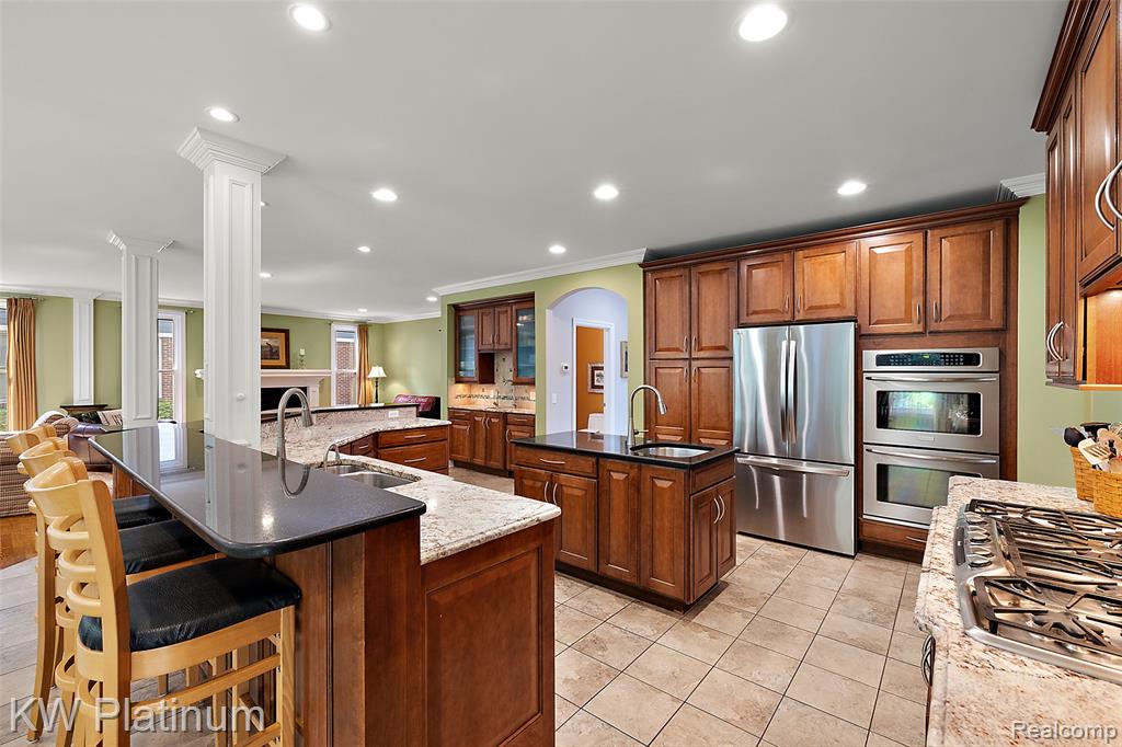 691 Lake Ridge Road Rochester Hills, MI 48307 - Photo 30 of 90