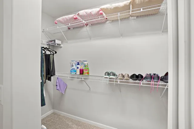 $529,900 | 830 Burr Oak Lane, Oconomowoc, WI 53066