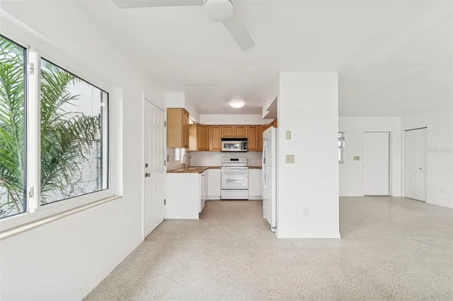 $2,800 | 2411 Bay Boulevard, Unit 1, Indian Rocks Beach, FL 33785