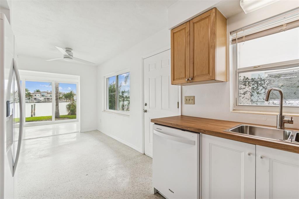 2411 Bay Boulevard, Unit 1 Indian Rocks Beach, FL 33785 - Photo 29 of 67