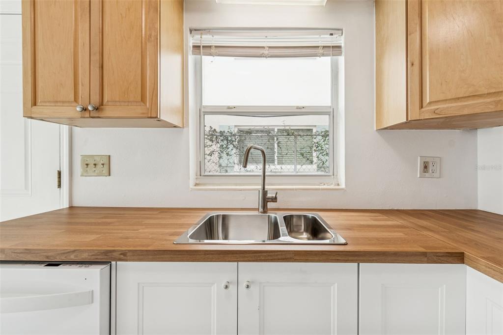 2411 Bay Boulevard, Unit 1 Indian Rocks Beach, FL 33785 - Photo 31 of 67