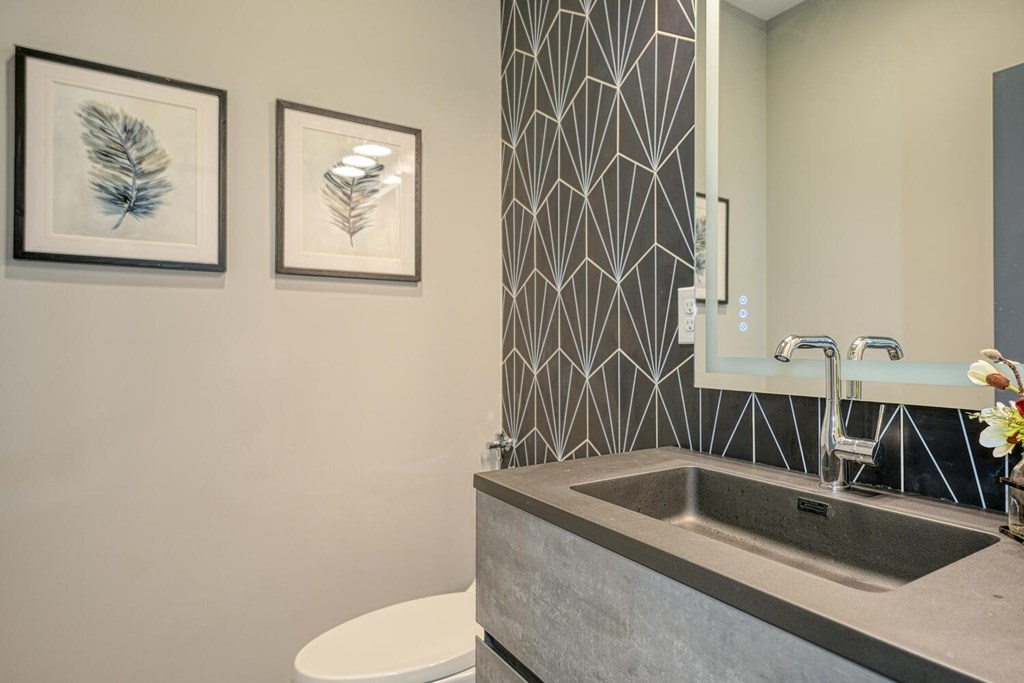 257 Beal Road Waltham, MA 02453 - Photo 16 of 36