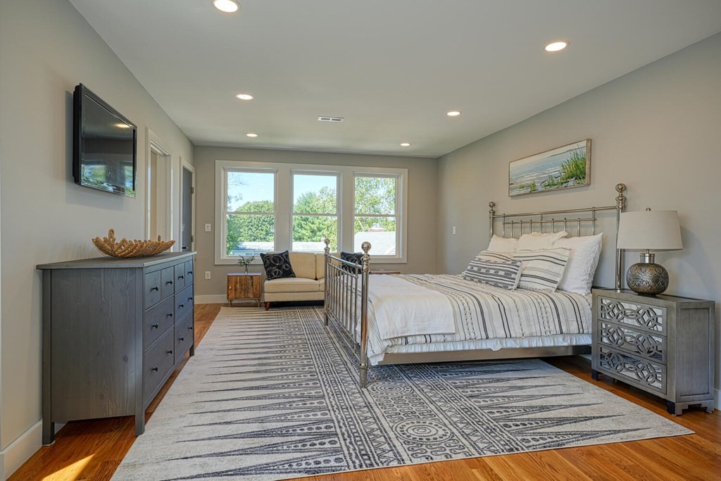 257 Beal Road Waltham, MA 02453 - Photo 17 of 36