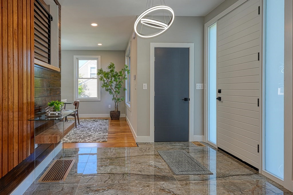 257 Beal Road Waltham, MA 02453 - Photo 2 of 36