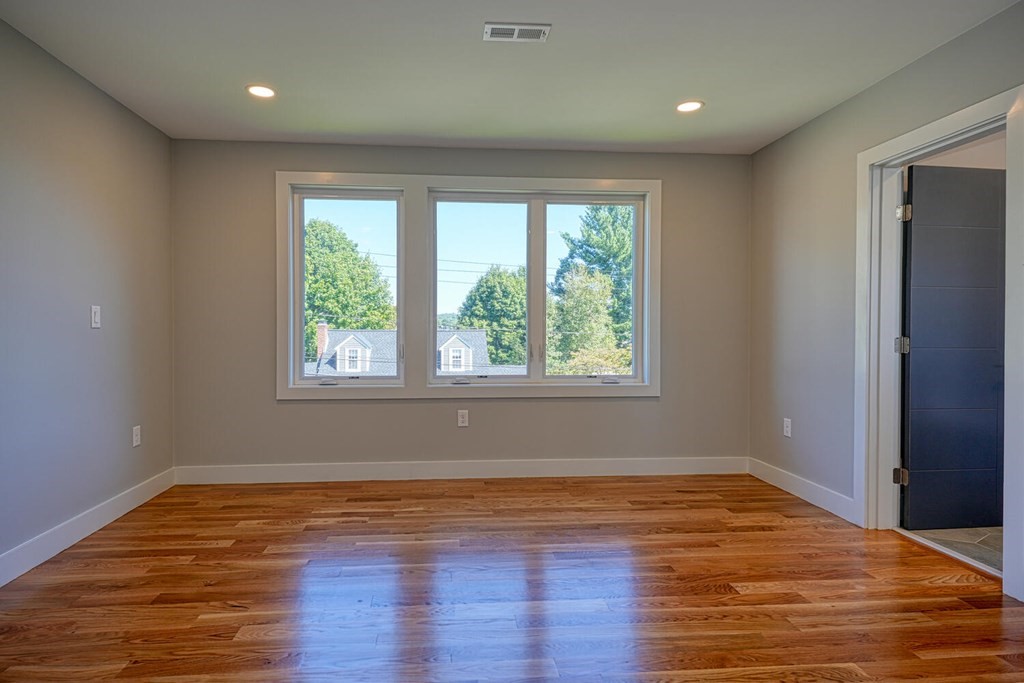 257 Beal Road Waltham, MA 02453 - Photo 22 of 36