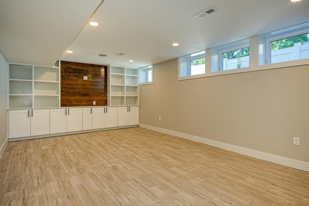 257 Beal Road Waltham, MA 02453 - Photo 28 of 36