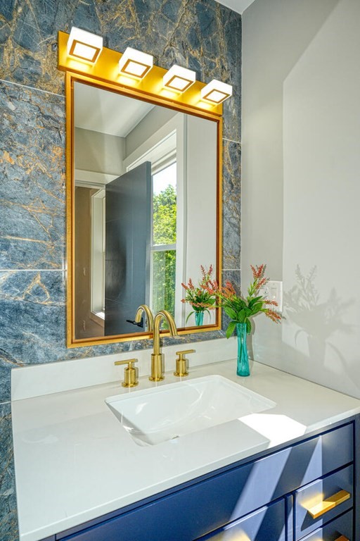 257 Beal Road Waltham, MA 02453 - Photo 29 of 36