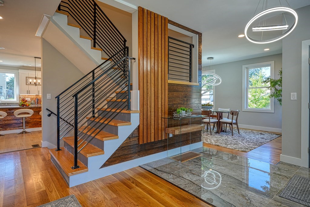 257 Beal Road Waltham, MA 02453 - Photo 3 of 36