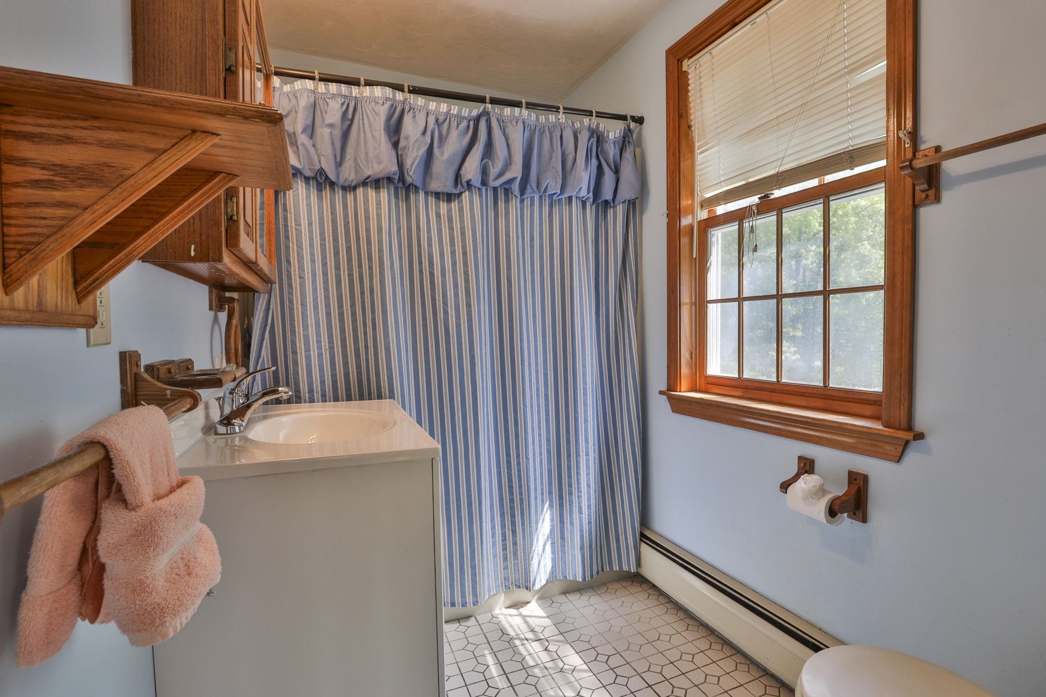 69 Stowell Road Bedford, NH 03110 - Photo 32 of 46