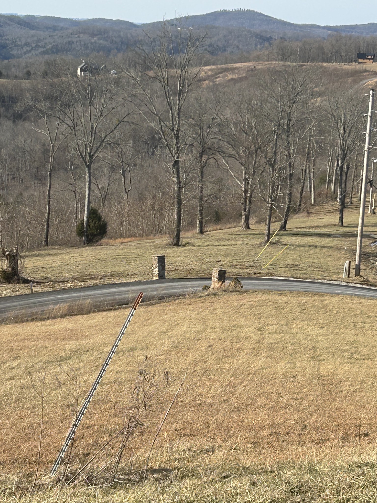 49 C Mallard Road Celina, TN 38551 - Photo 27 of 29 a view of a town with mountains