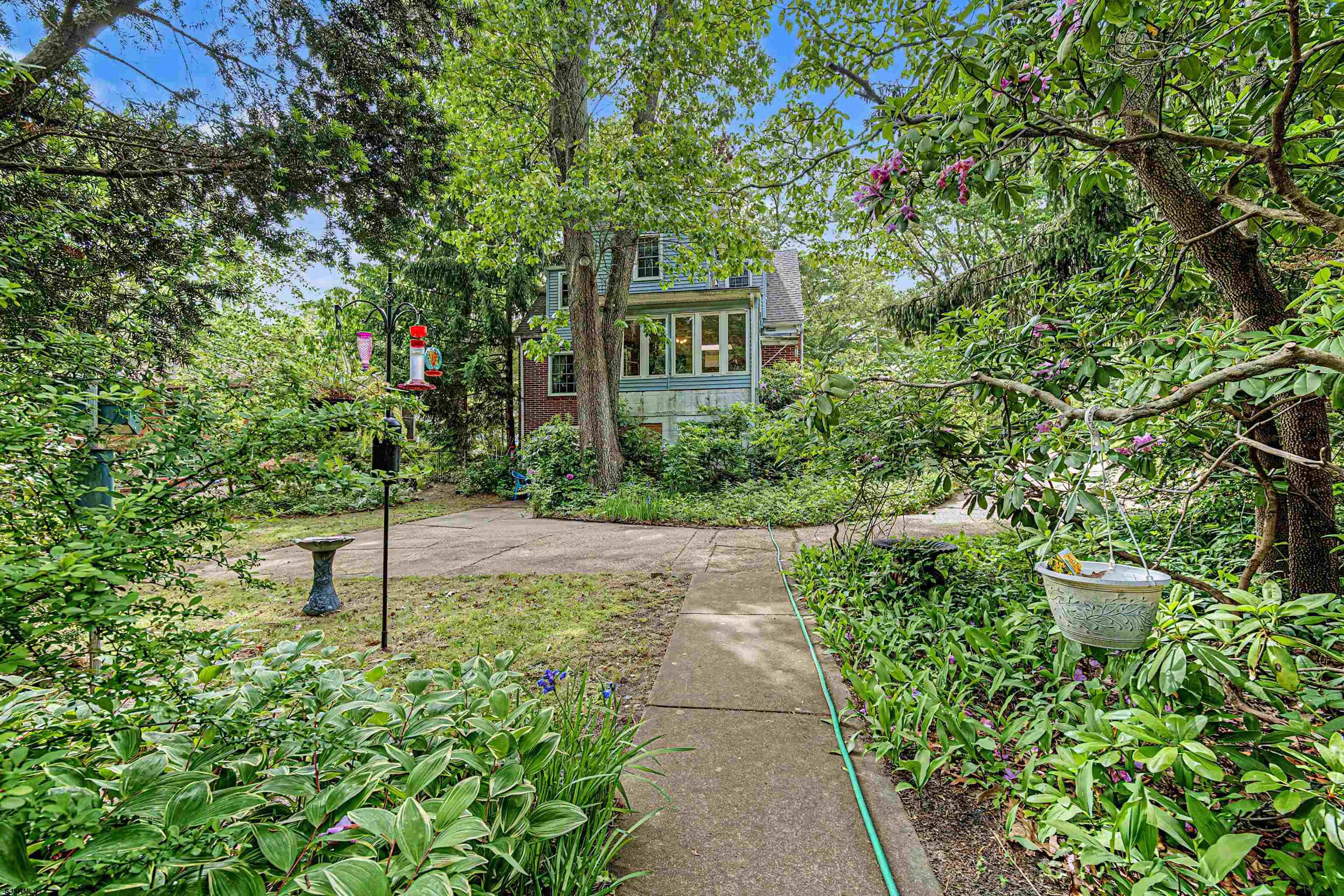 144 Pitney Road Absecon, NJ 08201 - Photo 40 of 47 a view of a garden with plants