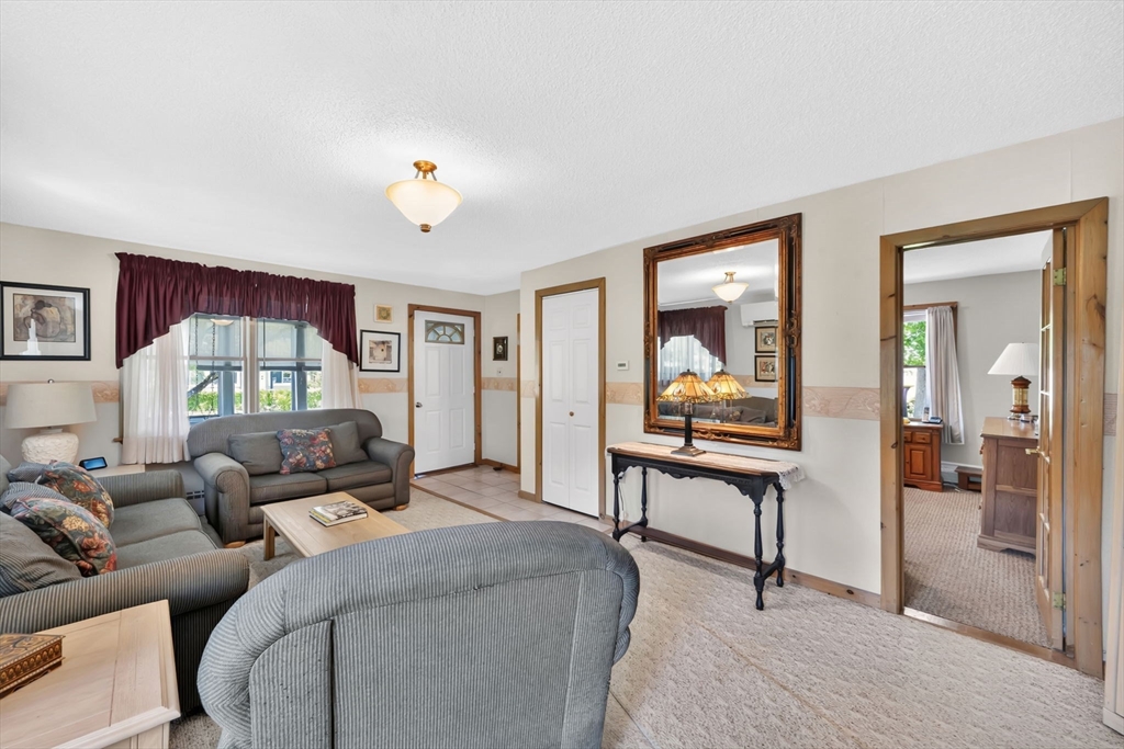 121 Merrill Road Springfield, MA 01119 - Photo 10 of 31