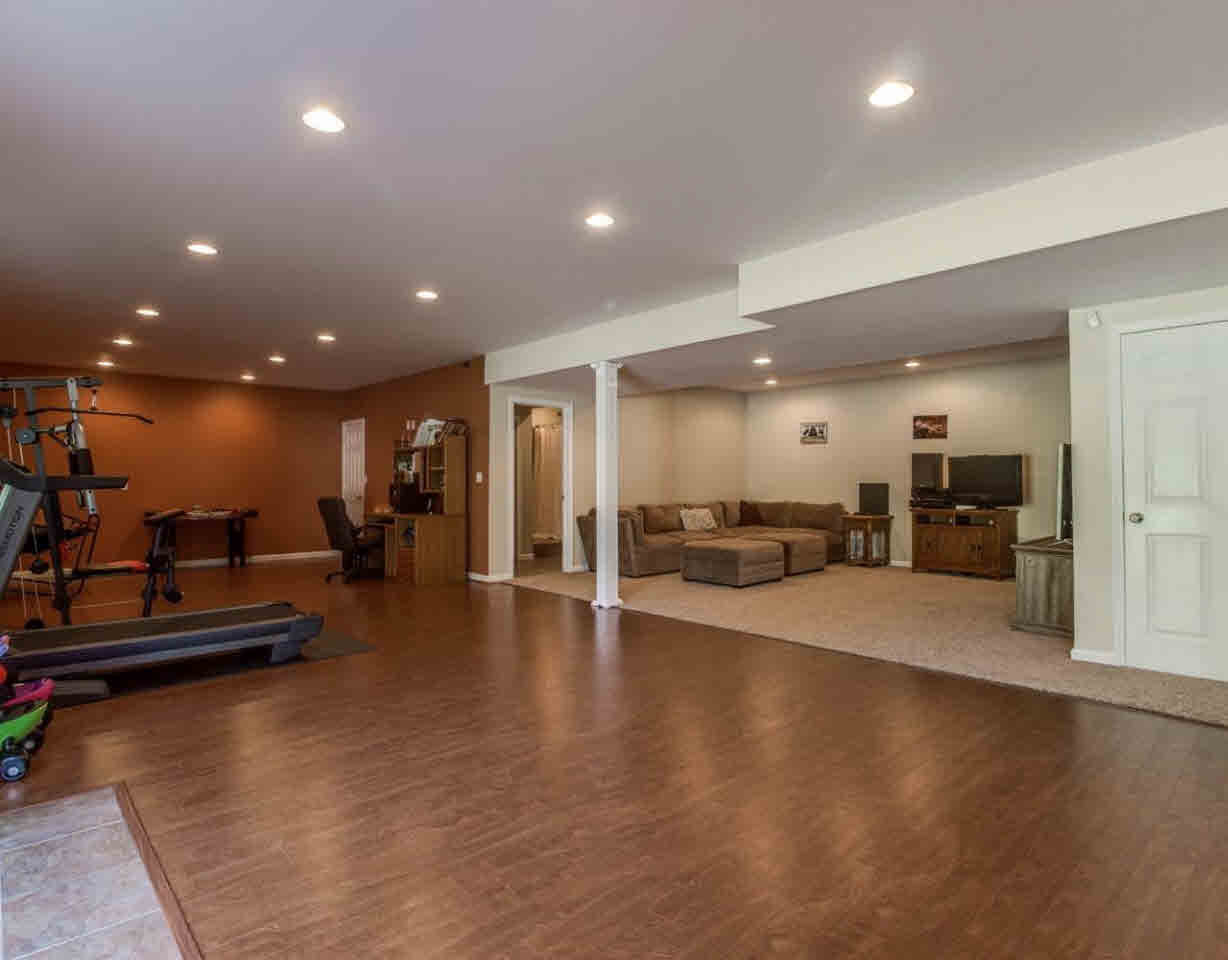 7489 Denton Hill Road Fenton, MI 48430 - Photo 27 of 40 21345165-26.JPG