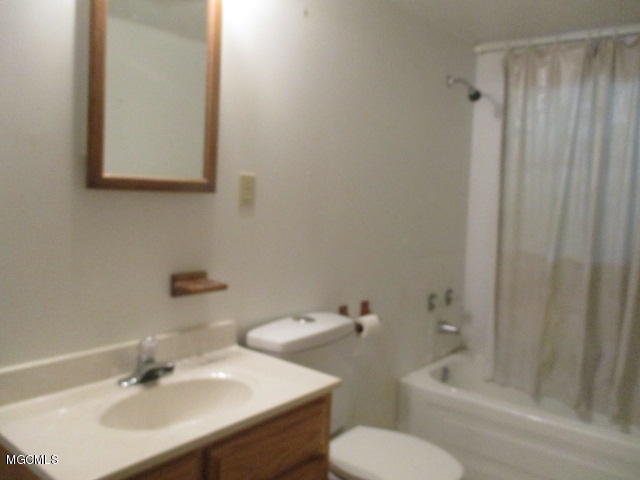 3800 Manchester Road Moss Point, MS 39562 - Photo 12 of 25 Manchester 8-2 041