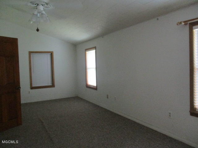 3800 Manchester Road Moss Point, MS 39562 - Photo 8 of 25 Manchester 8-2 040