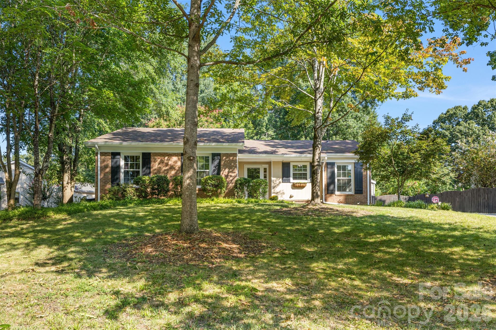 11714 Painted Tree Road Charlotte, NC 28226 - Photo 2 of 33 Gallery Image 2