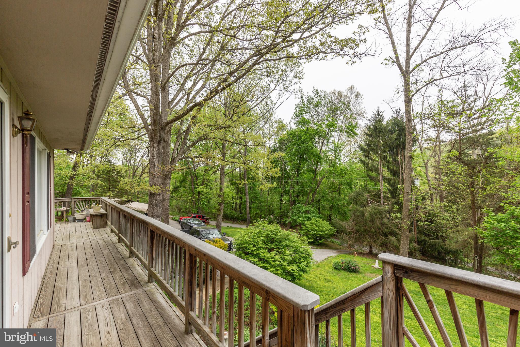 4140 Trump Road Westminster, MD 21158 - Photo 27 of 46 Upper level deck