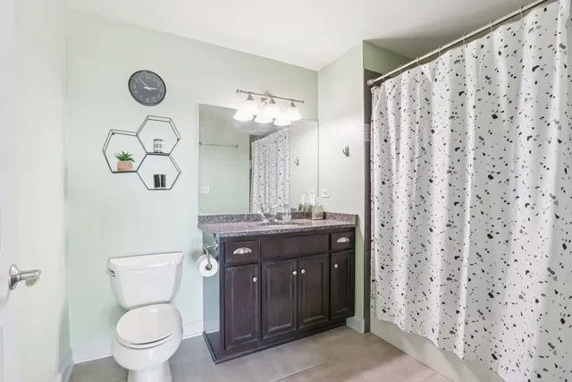 $260,000 | 7050 183rd Street, Unit 302, Tinley Park, IL 60477