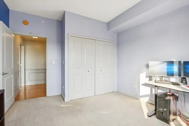 $260,000 | 7050 183rd Street, Unit 302, Tinley Park, IL 60477