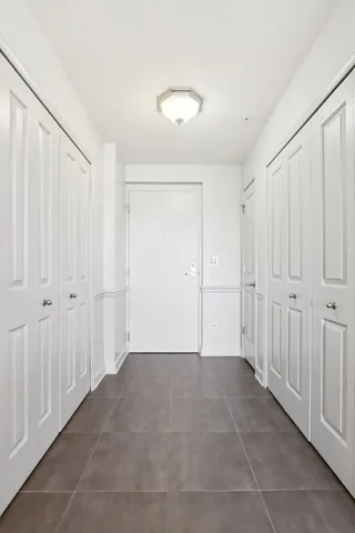 $260,000 | 7050 183rd Street, Unit 302, Tinley Park, IL 60477