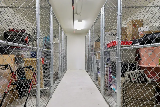 $260,000 | 7050 183rd Street, Unit 302, Tinley Park, IL 60477