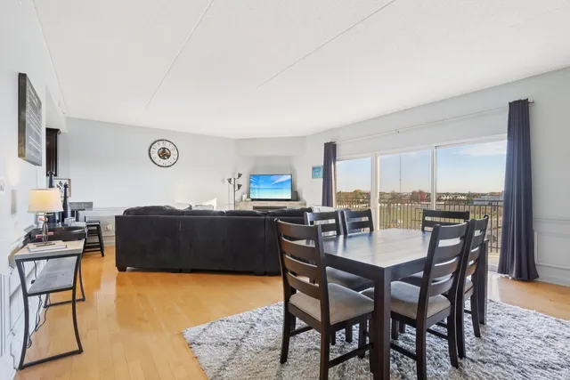 $260,000 | 7050 183rd Street, Unit 302, Tinley Park, IL 60477