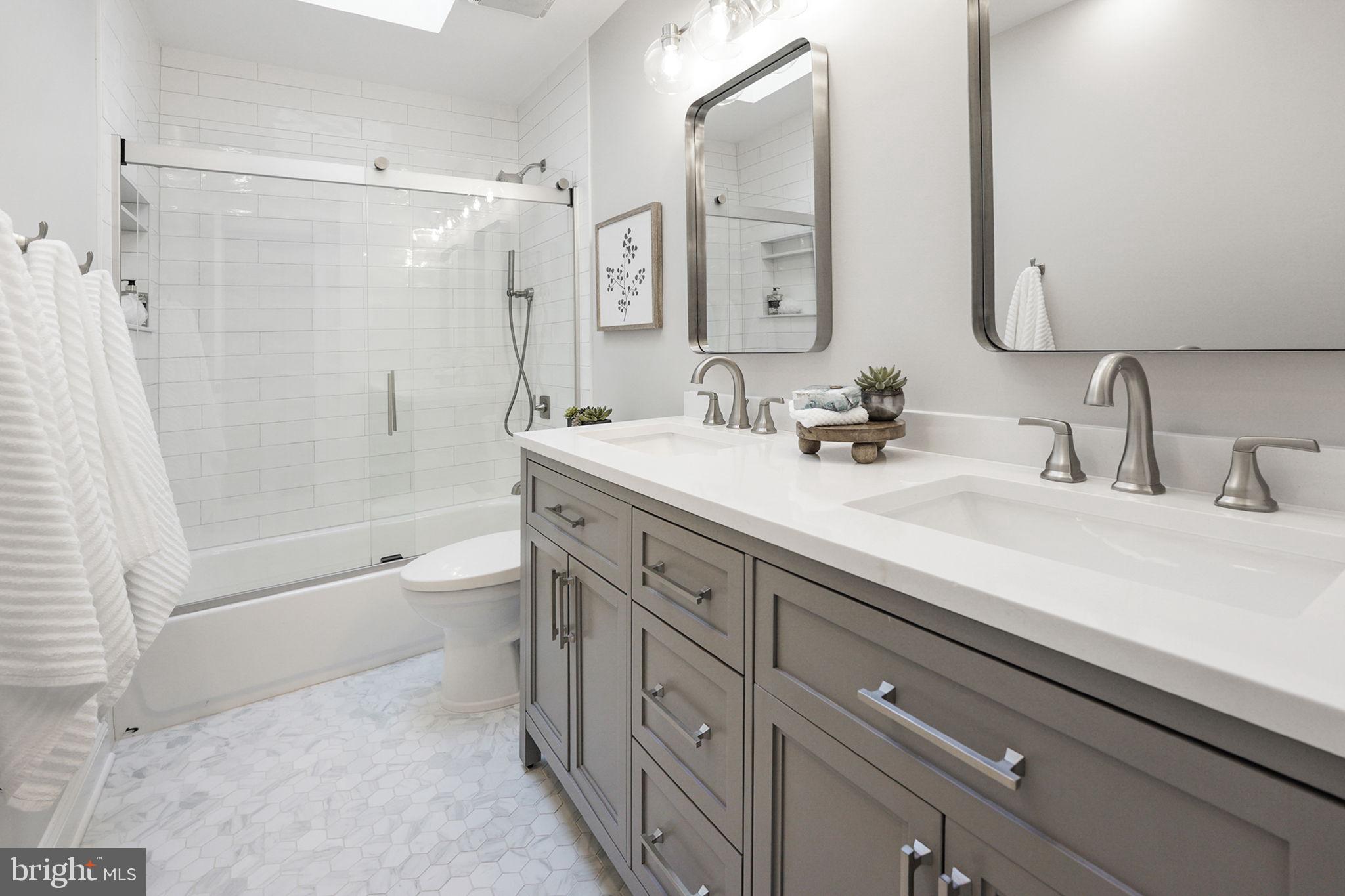 1288 Golden Eagle Drive Reston, VA 20194 - Photo 18 of 77 Renovated full hall bath