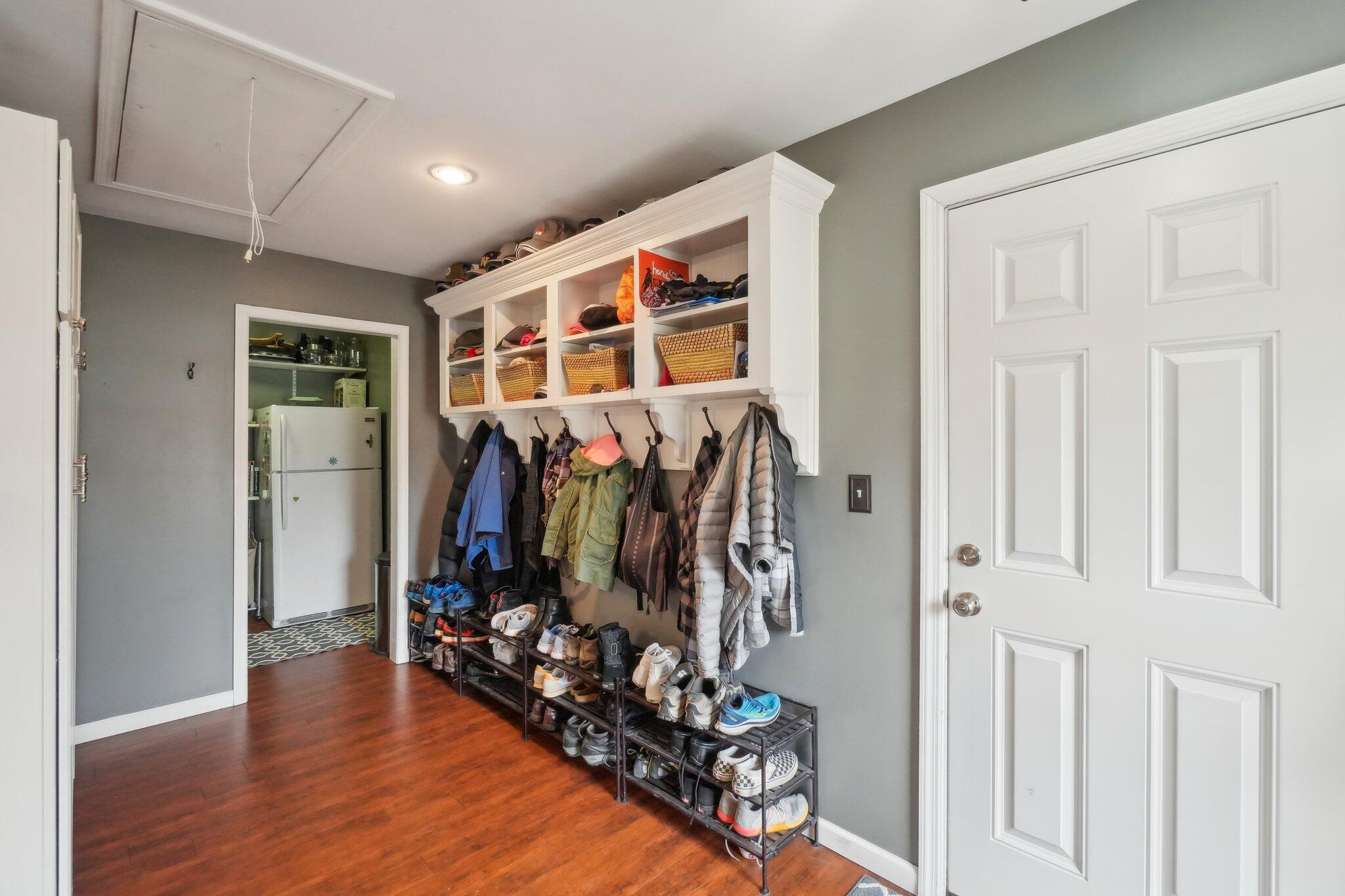 5077 Village Road Saline, MI 48176 - Photo 16 of 66 17-web-or-mls-Village Rd-017