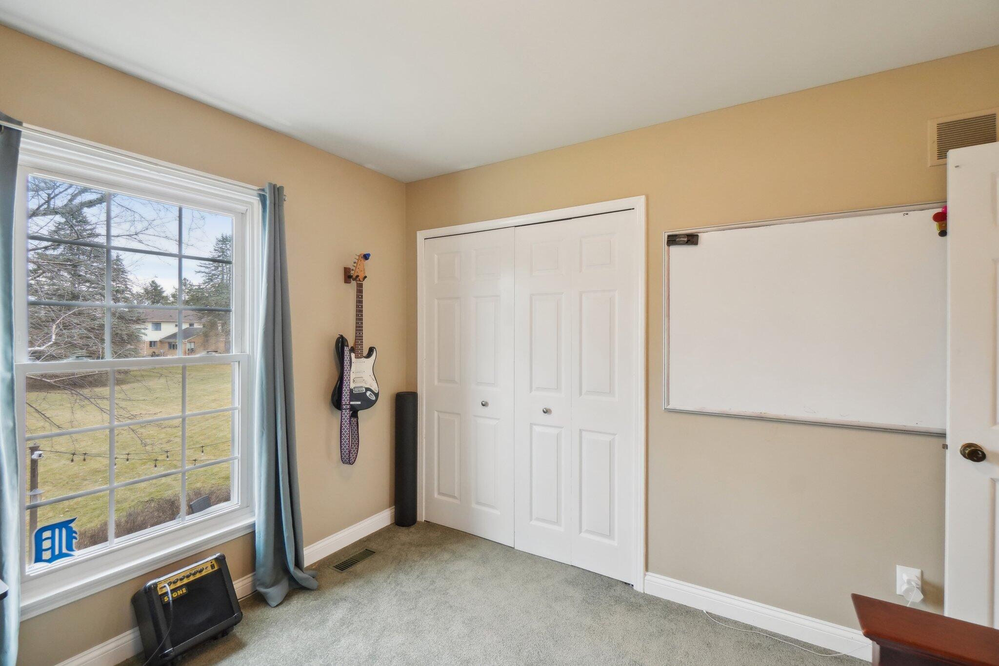 5077 Village Road Saline, MI 48176 - Photo 31 of 66 33-web-or-mls-Village Rd-033