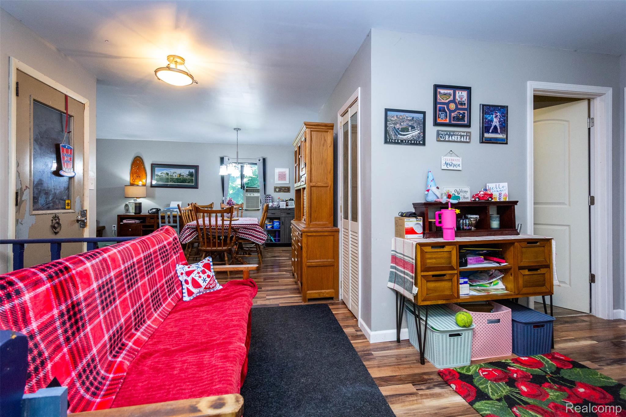 9405 Spicer Road Brighton, MI 48116 - Photo 7 of 49 interior (3).jpg
