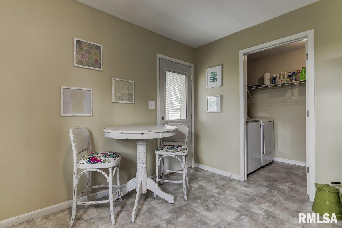 3925 McCormick Drive Springfield, IL 62707 - Photo 15 of 26 Gallery Image 15
