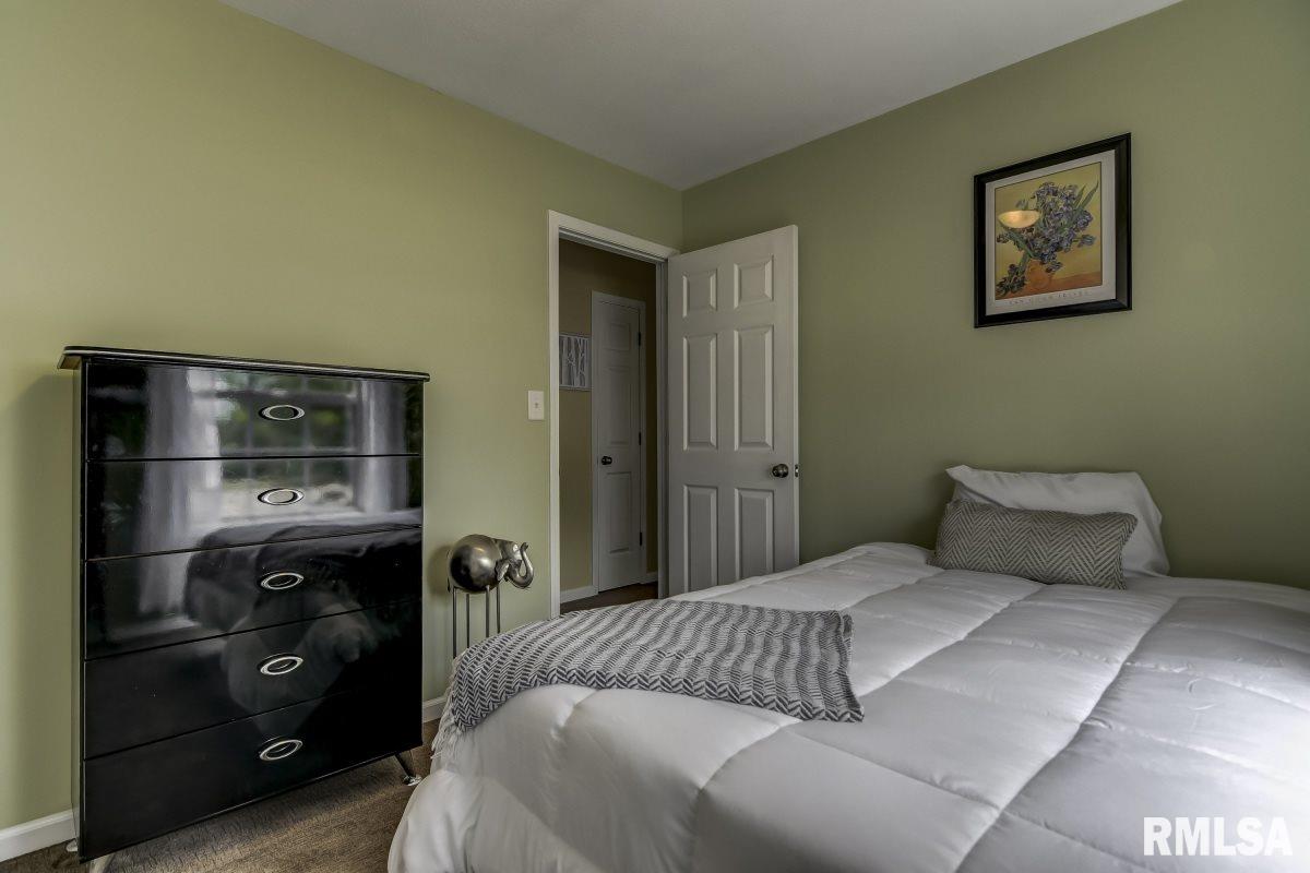 3925 McCormick Drive Springfield, IL 62707 - Photo 9 of 26 Gallery Image 9