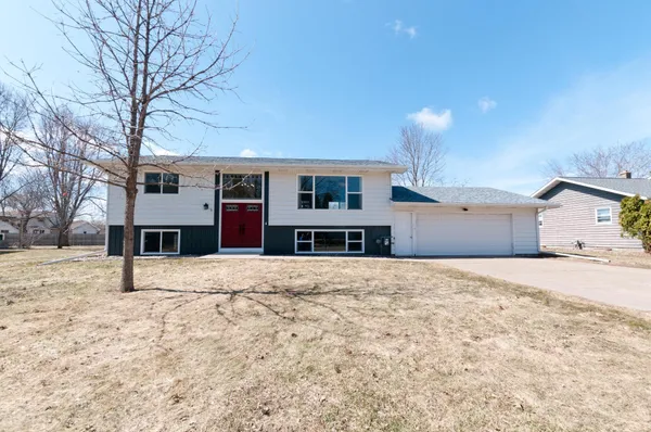 $299,900 | 932 Yorkshire Avenue, Rice Lake, WI 54868