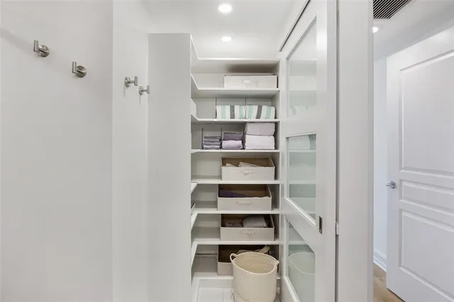 a view of entryway with a front door