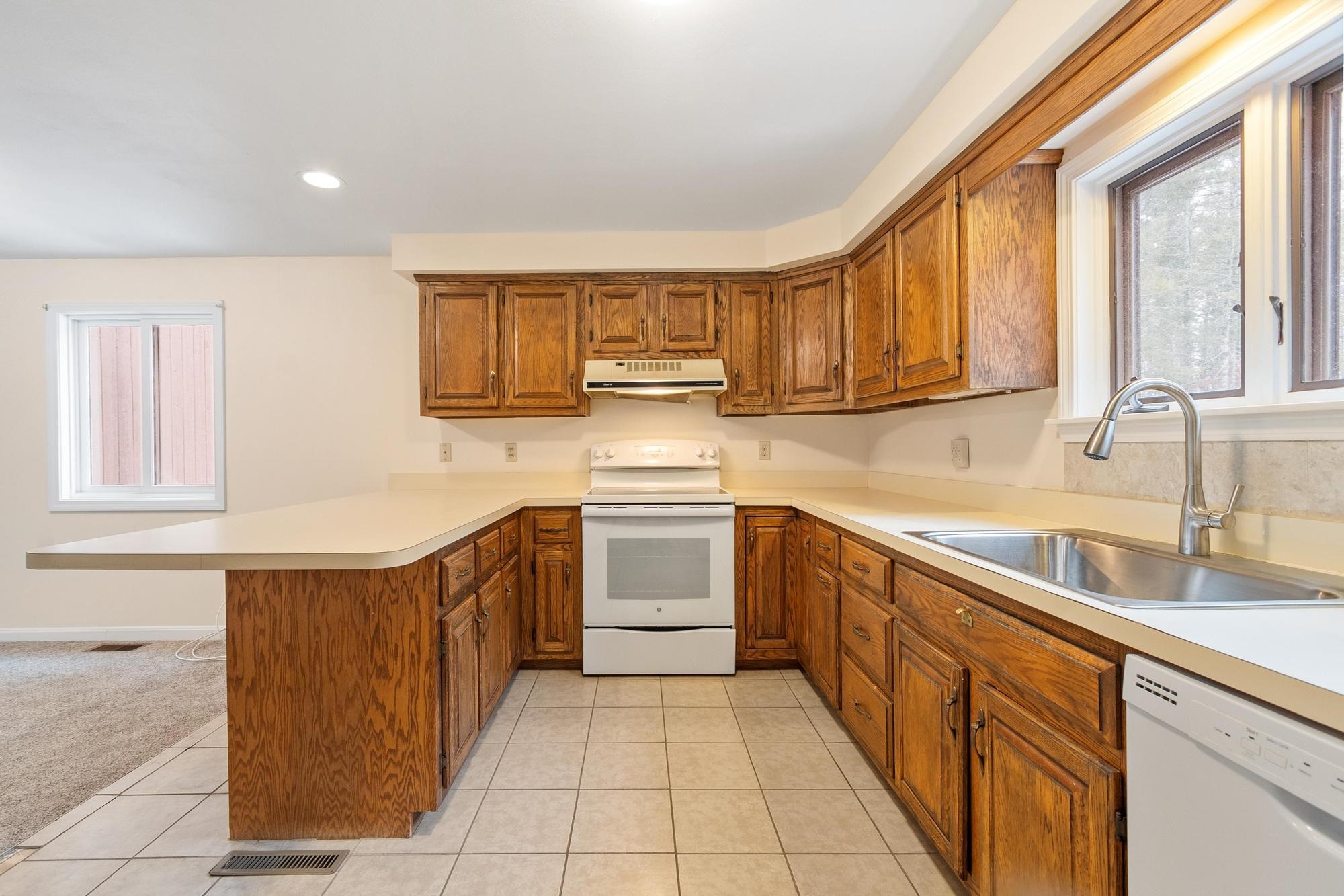 153 Coffin Road, Unit 24 Epping, NH 03042 - Photo 13 of 31