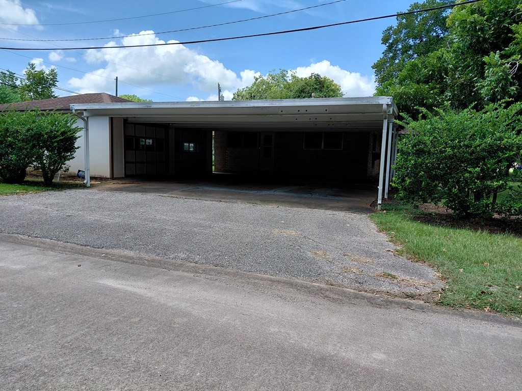 736 Northridge Street Angleton, TX 77515 - Photo 4 of 24