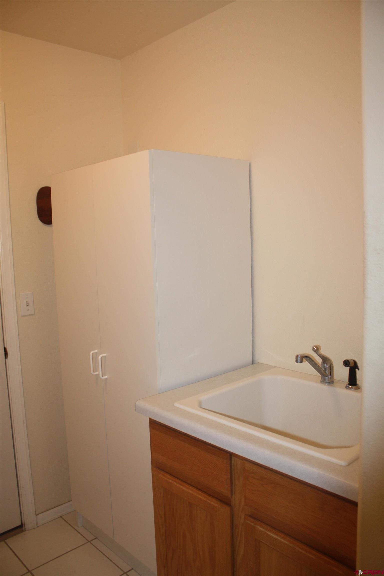 20623 Del Ray Drive Eckert, CO 81418 - Photo 17 of 22 a bathroom with a shower