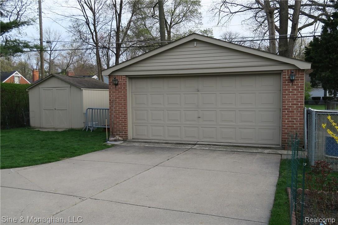 347 Kerby Road Grosse Pointe, MI 48236 - Photo 24 of 25 IMG_3520.JPG