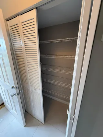 $1,975 | 9911 Sandalfoot Boulevard, Unit 105, Boca Raton, FL 33428