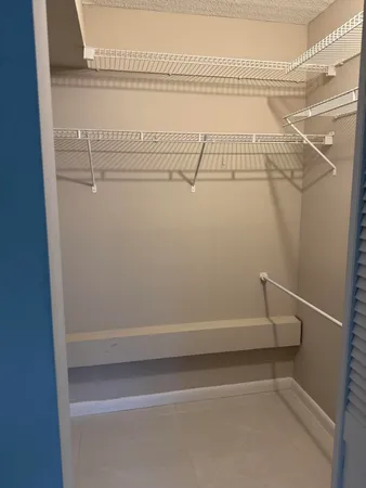 $1,975 | 9911 Sandalfoot Boulevard, Unit 105, Boca Raton, FL 33428