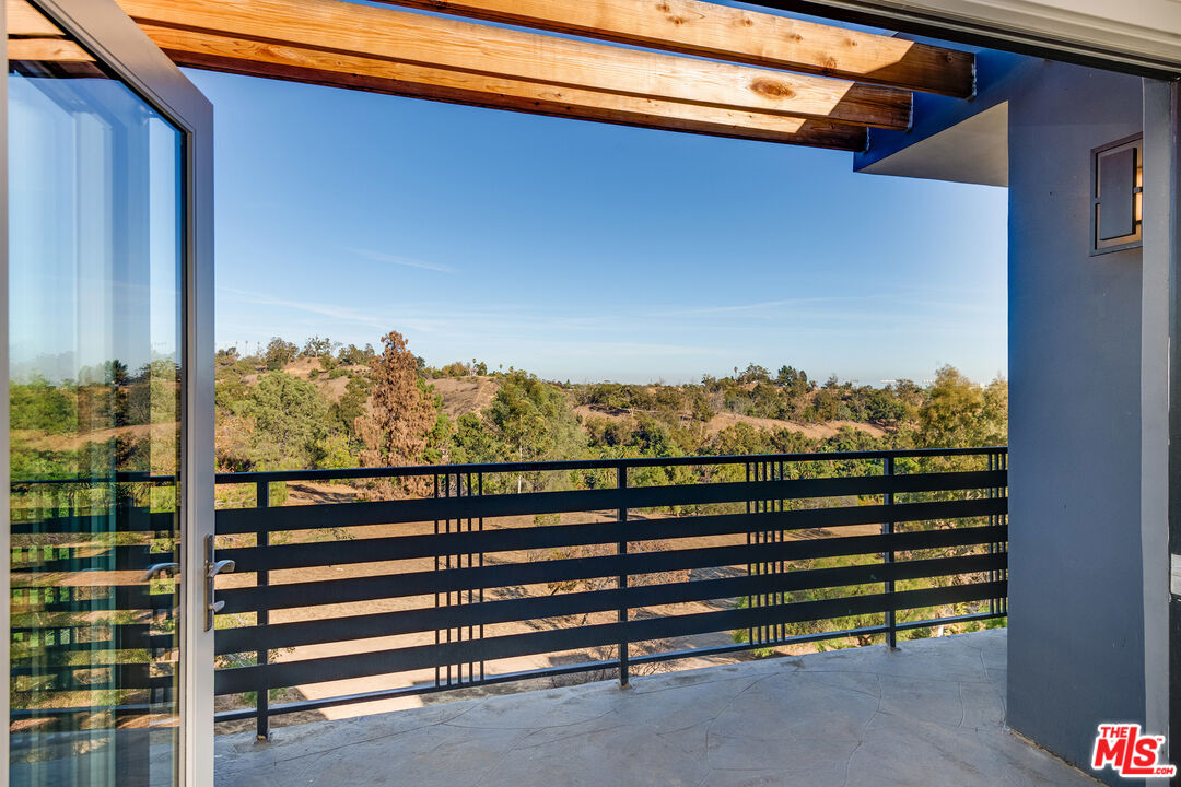 1663 Sargent Court Los Angeles, CA 90026 - Photo 2 of 20 a view of outdoor space with city view