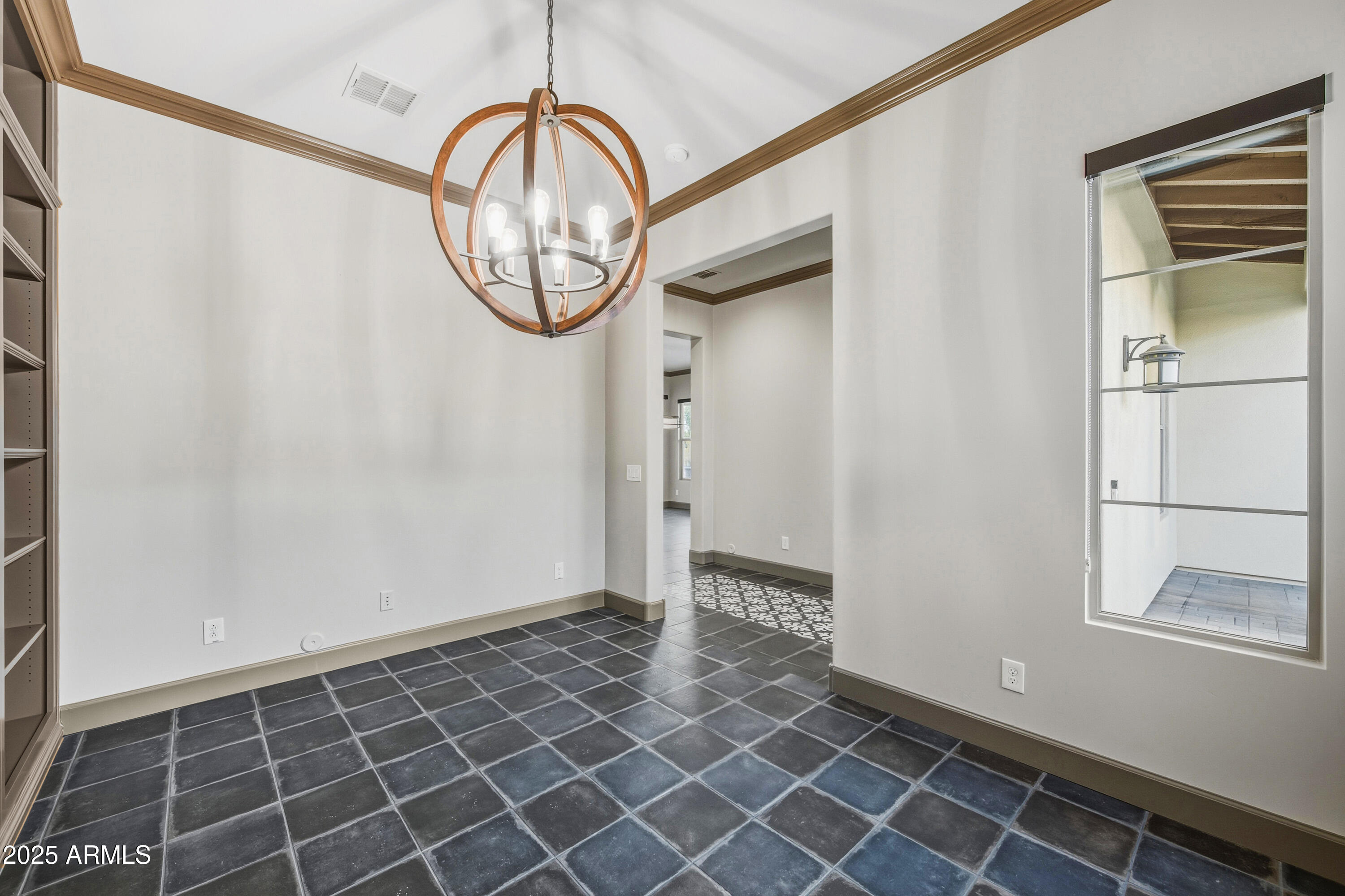 17856 East Vista Desierto Rio Verde, AZ 85263 - Photo 9 of 46 a view of a livingroom with an entryway
