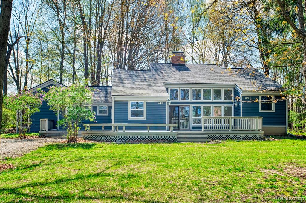 9800 Roberts Road Gregory, MI 48137 - Photo 2 of 67
