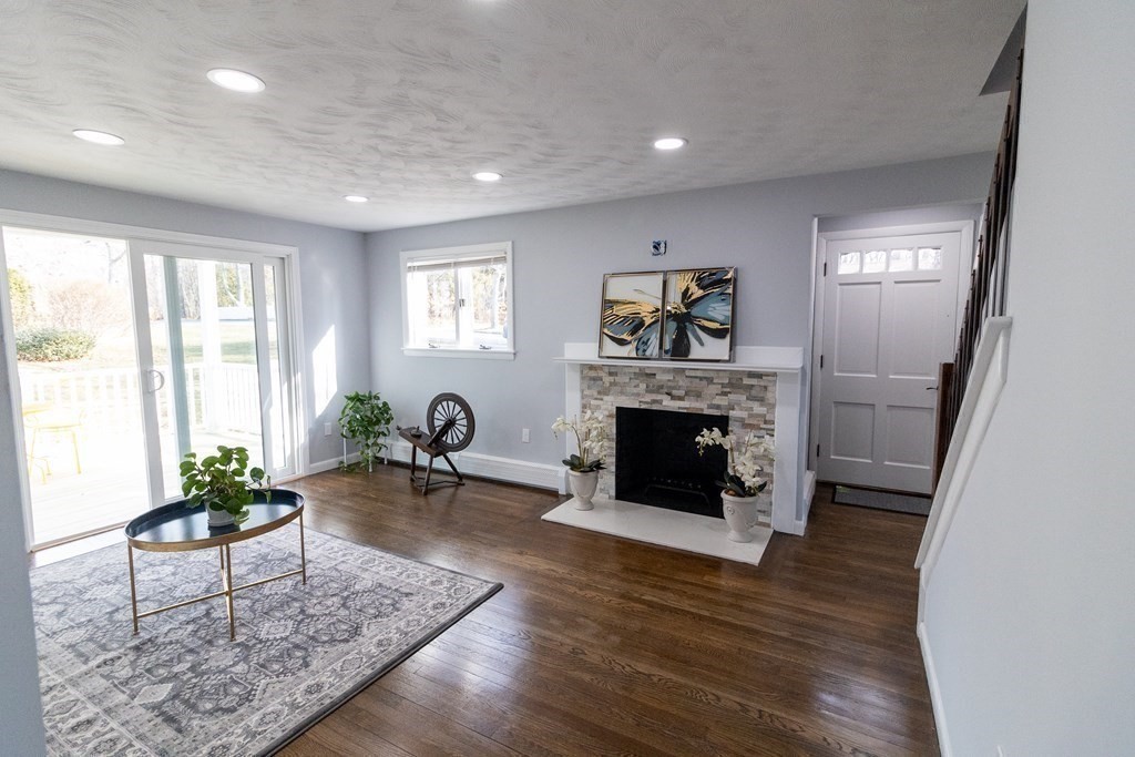 43 Old North Road Hudson, MA 01749 - Photo 12 of 26 Gallery Image 12