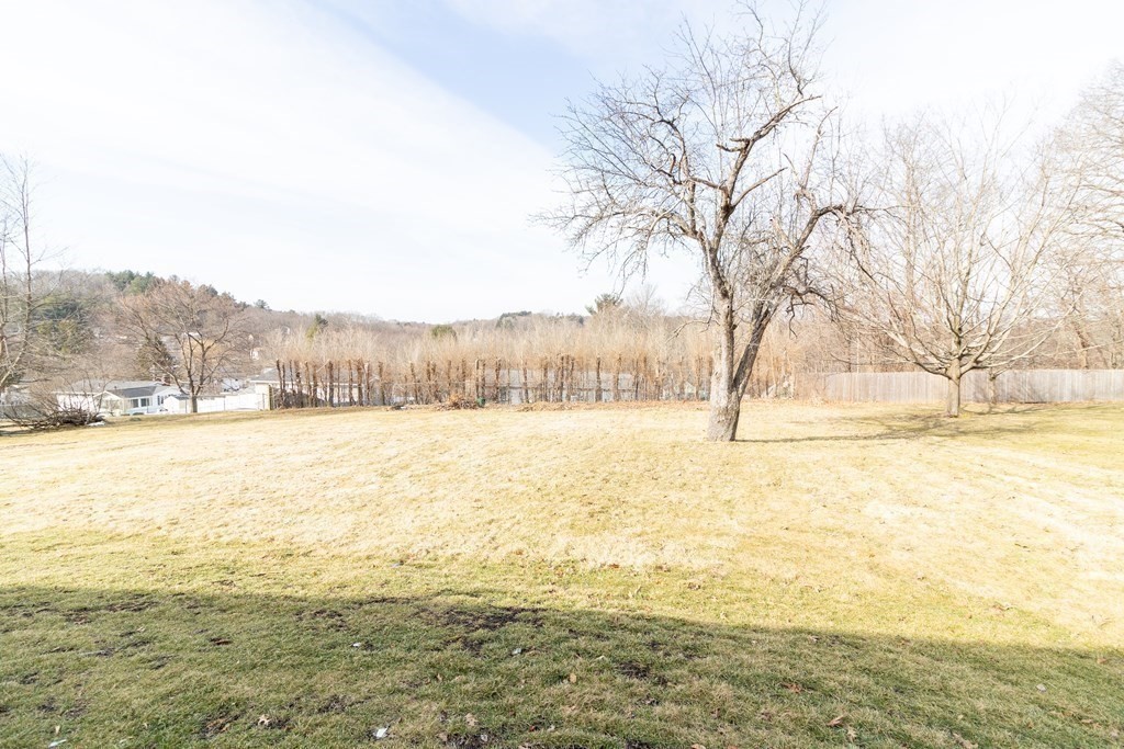 43 Old North Road Hudson, MA 01749 - Photo 5 of 26 Gallery Image 5