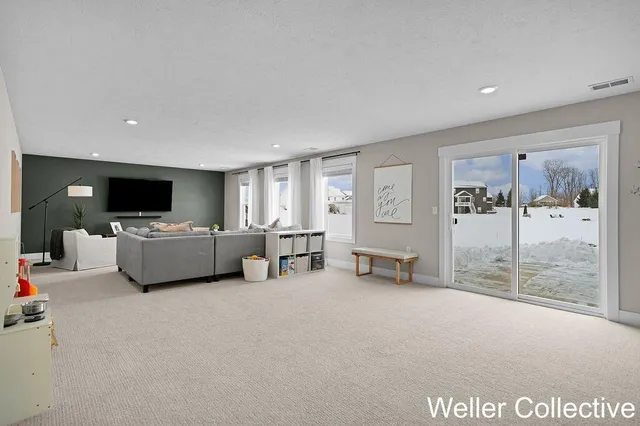 $600,000 | 10724 Winnie Lane, Allendale, MI 49401