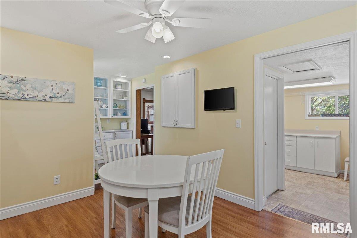 291 South Prospect Street Waverly, IL 62692 - Photo 12 of 42