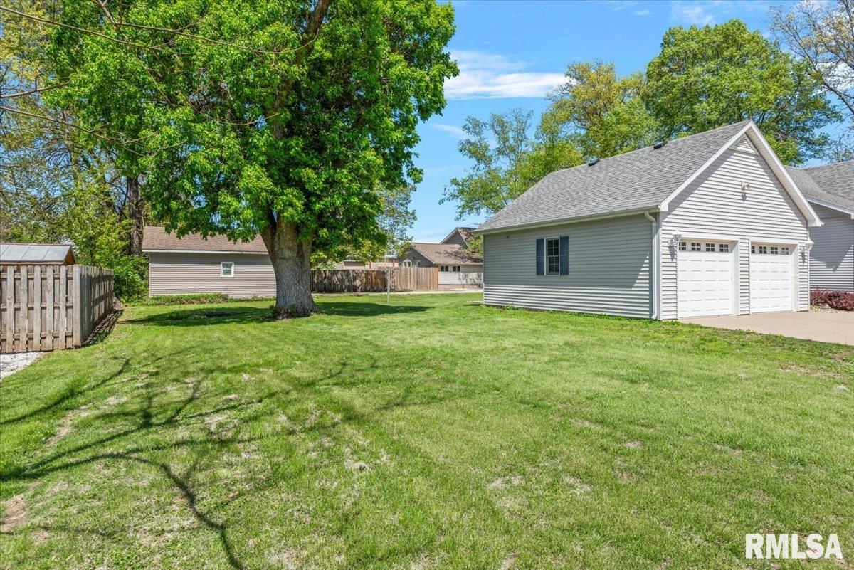291 South Prospect Street Waverly, IL 62692 - Photo 38 of 42
